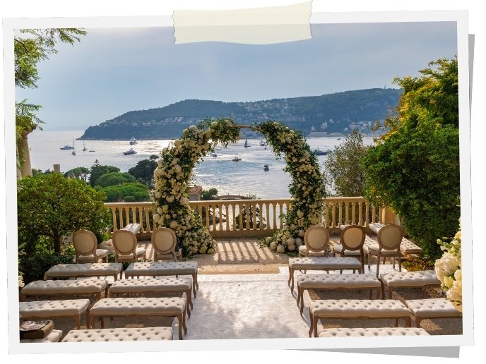 Terrasse der Villa Ephrussi de Rothschild in Saint-Jean-Cap-Ferrat nahe Nizza