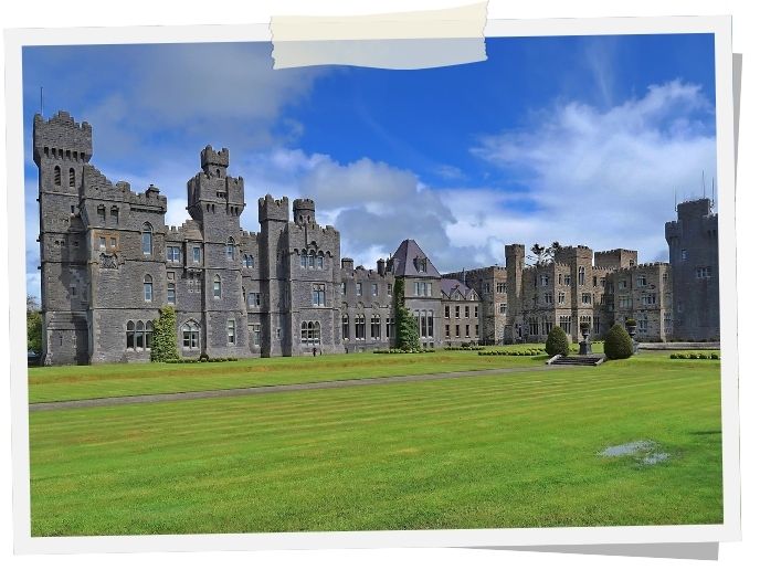 Ashford Castle – berühmtes Schlosshotel und Touristenmagnet in Irland