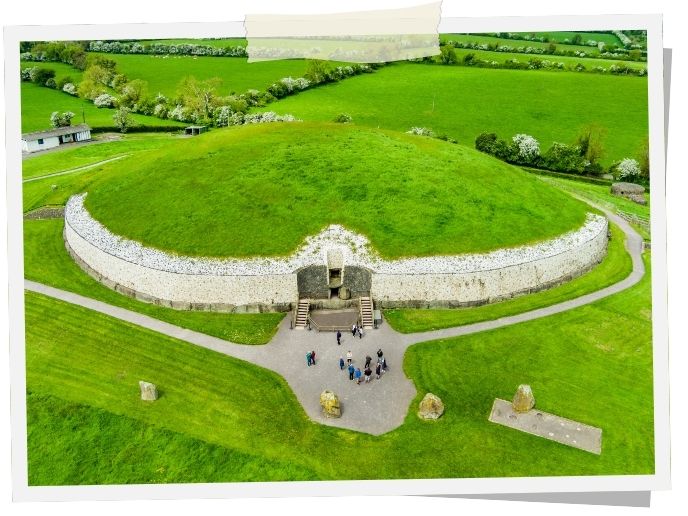 Newgrange im Boyne Valley – UNESCO-Welterbe und historische Sehenswürdigkeit in Irland