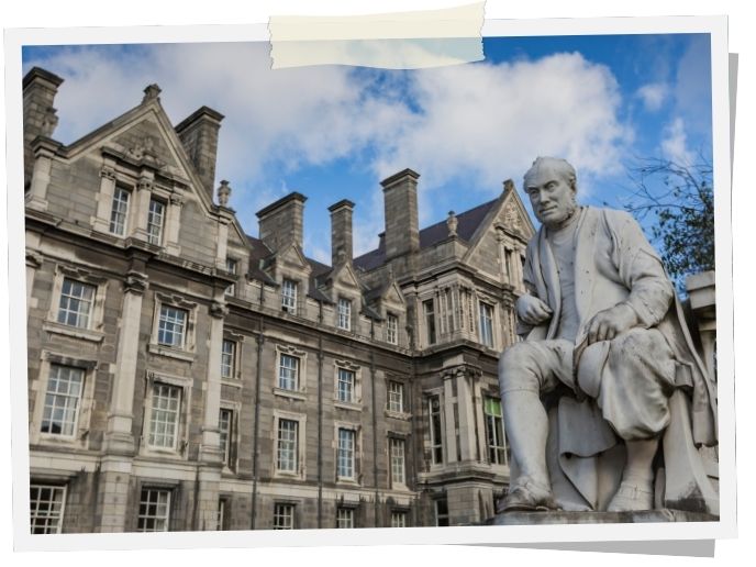 Trinity College Dublin, eine der bekanntesten Sehenswürdigkeiten in Irland