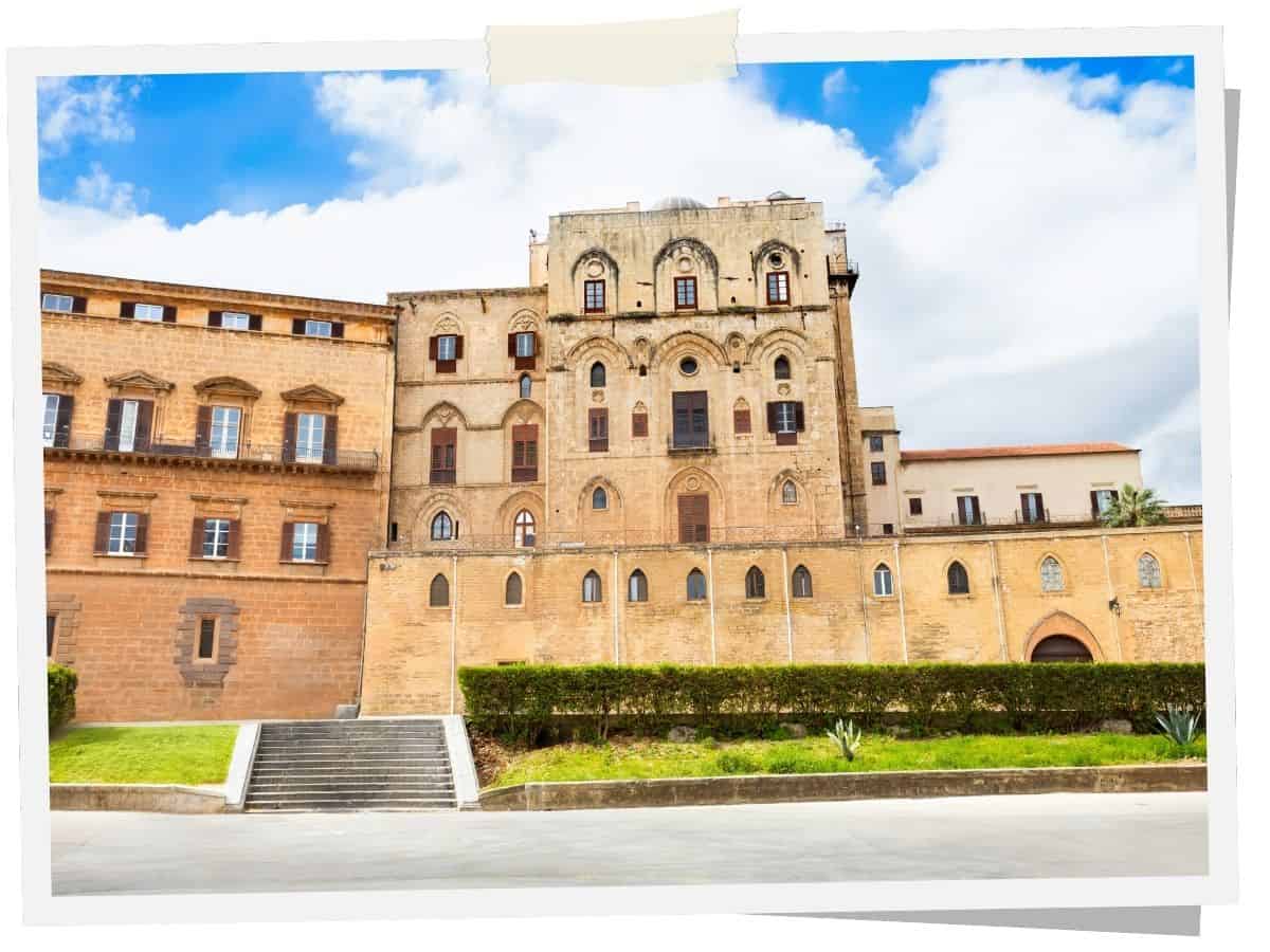 Palazzo dei Normanni in Palermo mit historischer Fassade